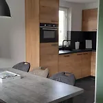 Broeckhuys Park Cottage: Lakeside Retreat For 6 *