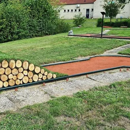 6pers Op Park 't Broeckhuys In Groot Zwemplas In Het Land Maas & Waal Niet Voor Arbeidsmigranten Ferienhaus Ewijk