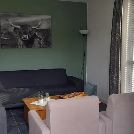 6pers Op Park 't Broeckhuys In Groot Zwemplas In Het Land Maas & Waal Niet Voor Arbeidsmigranten Ferienhaus