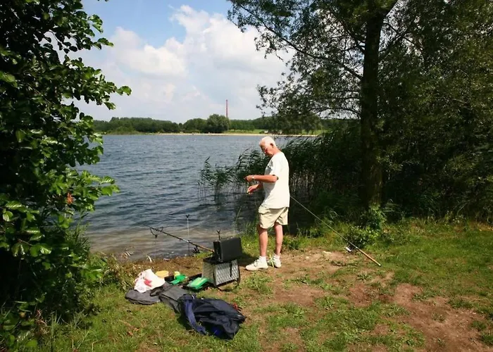 6pers Op Park 't Broeckhuys In Groot Zwemplas In Het Land Maas & Waal Niet Voor Arbeidsmigranten 펜션 Ewijk