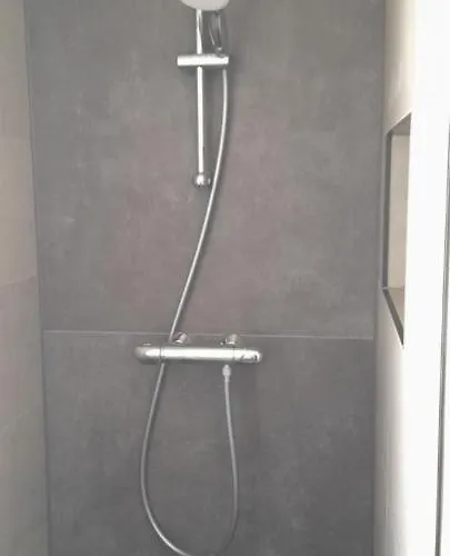 6pers Op Park 't Broeckhuys In Groot Zwemplas In Het Land Maas & Waal Niet Voor Arbeidsmigranten Ewijk