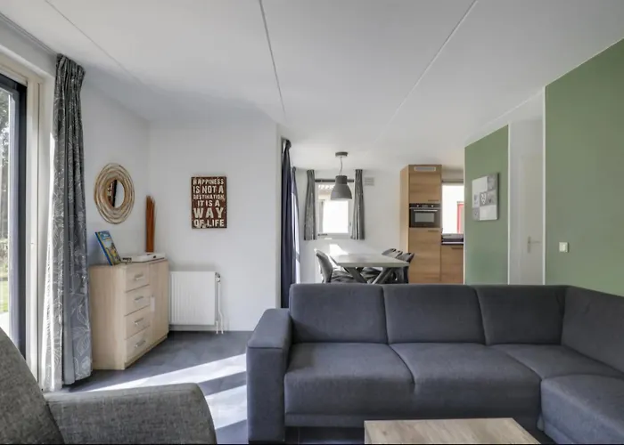 Casa vacanze 6pers Op Park 't Broeckhuys In Groot Zwemplas In Het Land Maas & Waal Niet Voor Arbeidsmigranten *