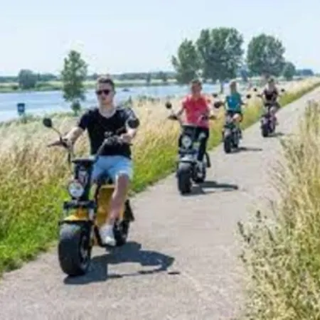 6pers Op Park 't Broeckhuys In Groot Zwemplas In Het Land Maas & Waal Niet Voor Arbeidsmigranten *